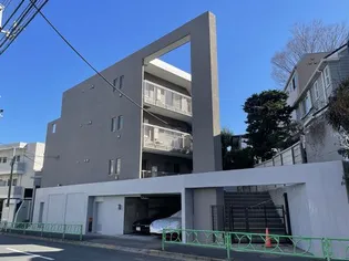 パールハイツ中野坂上【1階】の外観