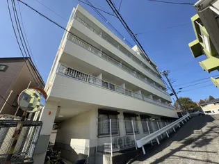 日成ヴィバーチェONE【1階】の外観