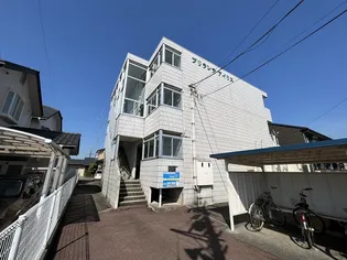 新潟県新発田市豊町4【マンション】の外観