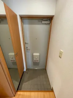 メニュエットII【3階】の玄関