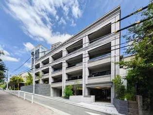 東京都港区西麻布4【マンション】の外観