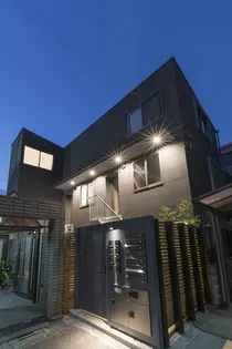 フランチェスカ中野坂上【2階】の外観