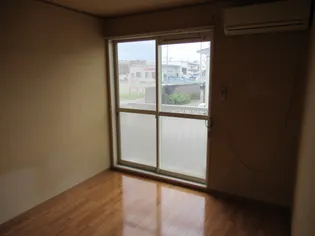 ドリームハイツアイ【1階】の居間