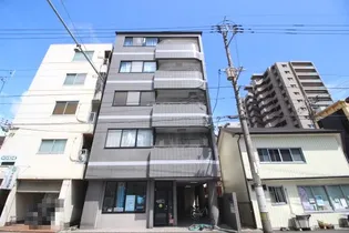 高知県高知市本町5【マンション】の外観