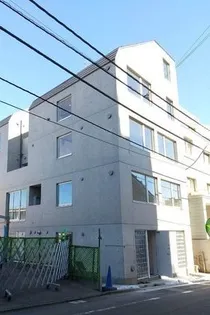 エスセナーリオ市ヶ谷の外観