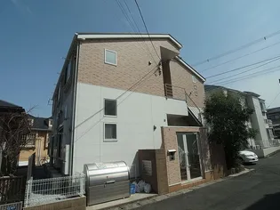 アザーレ栗谷【1階】の外観