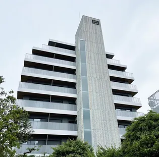 東京都新宿区信濃町【マンション】の外観