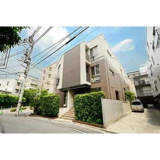 新宿7丁目マンション【2階】の外観