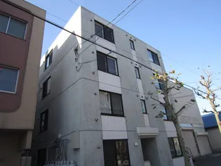 プールオムN10【3階】の外観