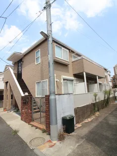 パインヒルズ都立大【1階】の外観