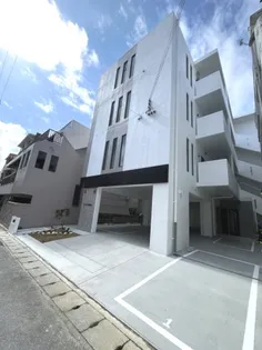 ADORE那覇楚辺【4階】の外観