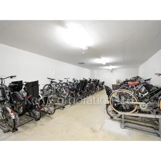 ミッドガーデン赤坂氷川【1階】の内装