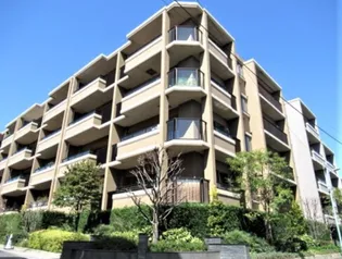 東京都目黒区東山3【マンション】の外観