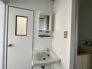 山内アパート【1階】の内装