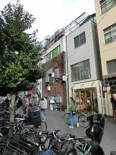 東京都世田谷区北沢2【マンション】の外観