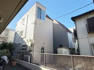 BigApple新宿West【2階】の外観