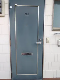 ビアンネートル新保【2階】の玄関