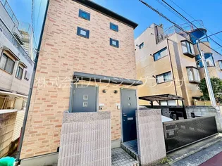 ソレイユ宮坂【1階】の外観