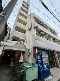 サンビル勝山北【3階】の外観