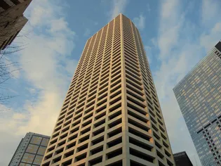 東京都新宿区西新宿6【マンション】の外観