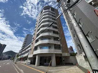 シャンドール宮の森の画像