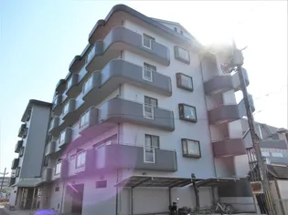 ファミール三ツ島の画像