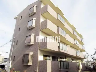 エマリオ【2階】の外観