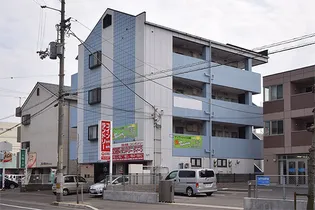 サンヴィレッジ山城【3階】の外観