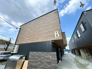 Garage Villa Shivers B【2階】の外観