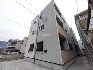 京都府京都市山科区椥辻番所ケ口町【アパート】の外観