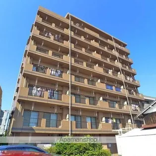 渡辺マンション【4階】の外観