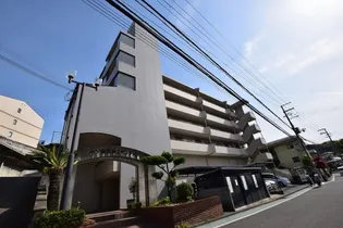 サン春日第2マンション【1階】の外観