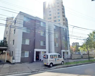 ラフィーネ円山公園・華【2階】の外観