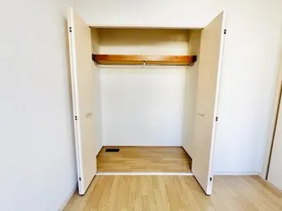 ハイツ リバーサイド【2階】の内装