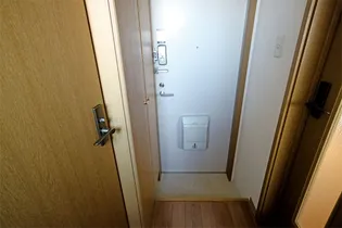 オレストピア【1階】の玄関