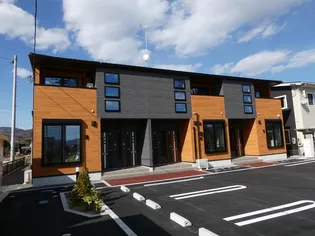 コリーナ青木の画像