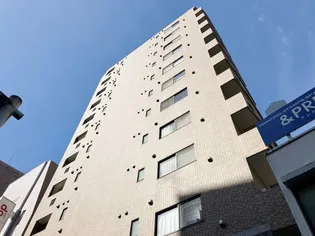 スカイコート新宿曙橋【12階】の外観