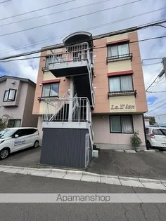 ラ・エラン【2階】の外観