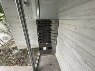 WEST APARTMENTの地図