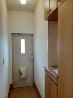 リュミエール フォンテーヌ【1階】の玄関