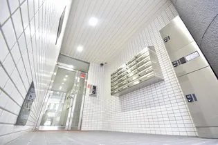 楠原産業ビル【3階】の外観