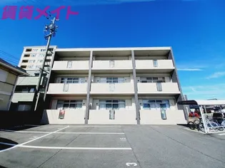 ルネスティンカーベル【2階】の外観