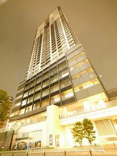 神奈川県横浜市西区高島2【マンション】の外観