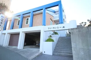 福岡県宗像市自由ヶ丘【マンション】の外観