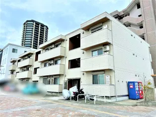 ジュネス東静岡【1階】の外観