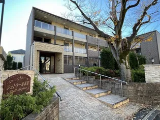 シュトラール赤堤の画像