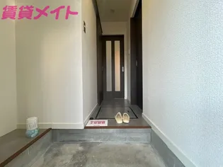 ノーブルタウン【1階】の玄関