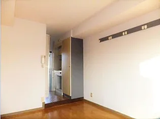 大伸参番館【1階】の内装