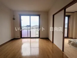 セントラルハイツ【2階】の居間