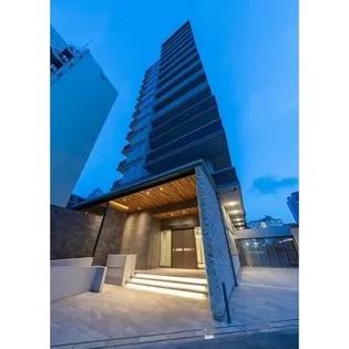 東京都新宿区西新宿8【マンション】の外観